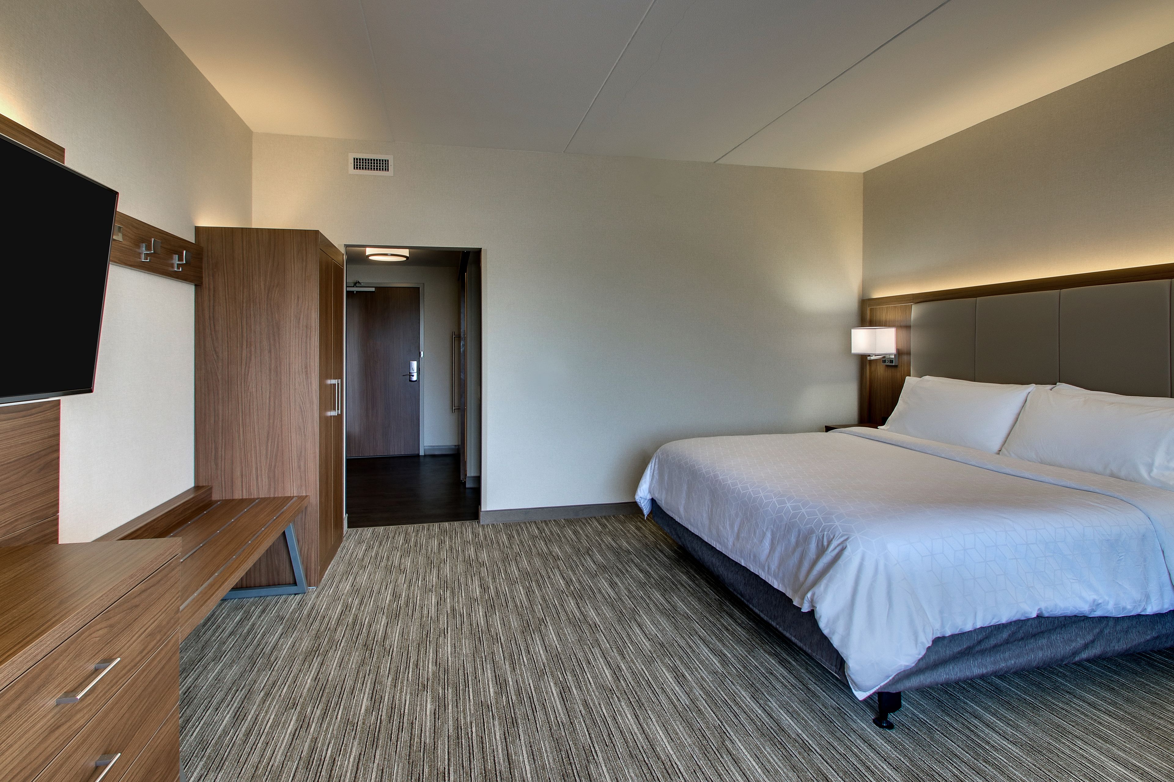 Holiday Inn Express & Suites Troy, an Ihg Hotel