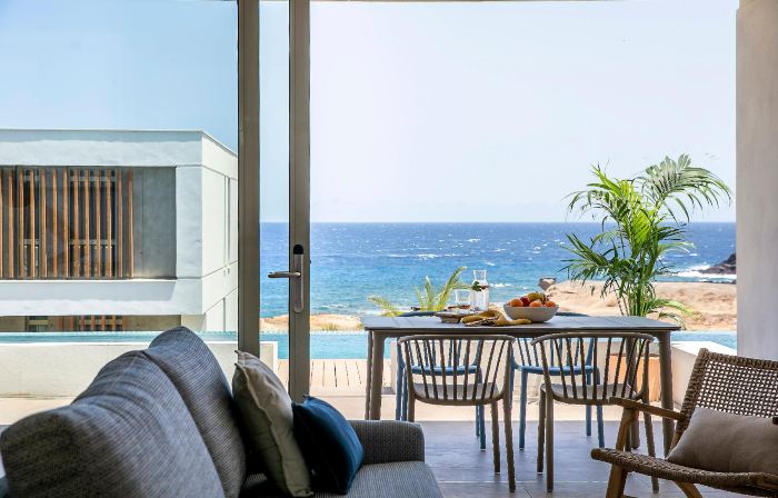 Kora Nivaria Beach