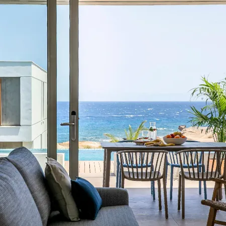 Kora Nivaria Beach