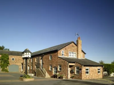 Wall Hill Farm Hotels in Lower Whitley