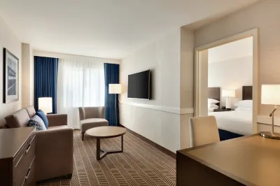 Embassy Suites by Hilton Boston at Logan Airport Hotel di Boston