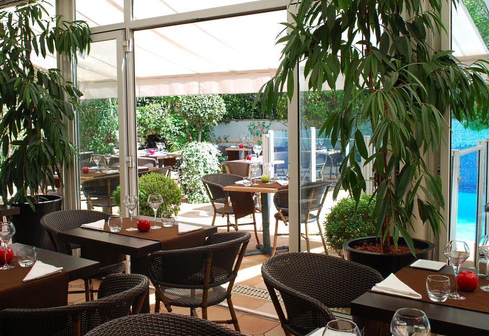 Amarante Cannes Over view