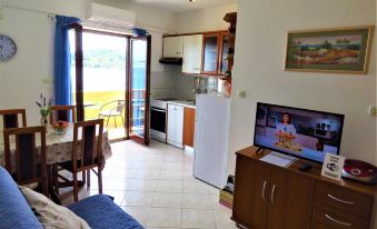 Apartment for 4 Persons, by the Sea and with Beautiful View