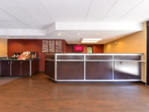 ريد روف إن بلس+ سيكاوكوز - مدولاندز - نيويورك سيتي فنادق في سيكوكس