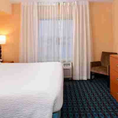 Fairfield Inn & Suites Fort Wayne Rooms