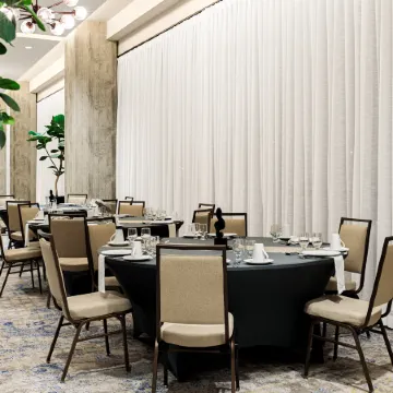 Holiday Inn & Suites NASHVILLE DOWNTOWN - BROADWAY by IHG