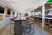Holiday Inn Express WINNIPEG AIRPORT - POLO PARK by IHG - sarapan