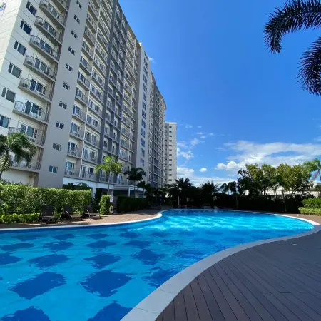 Cozy 2 Br Unit at South Residences SM Southmall