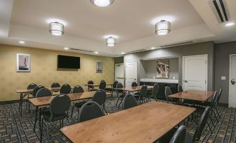 La Quinta Inn & Suites by Wyndham Karnes City - Kenedy