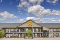 Super 8 by Wyndham Fort McMurray Hotels in Fort McMurray