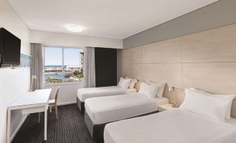 Vibe Hotel Darwin Waterfront