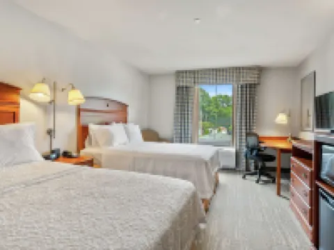 Hampton Inn & Suites Mystic Hotels in Stonington