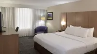 Crowne Plaza Cleveland Airport Hoteles en Middleburg Heights