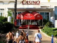 Nouvel Hotel Saint Raphael l Centre ville l Bord de mer