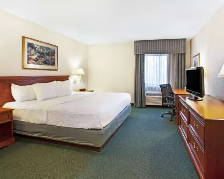 La Quinta Inn by Wyndham Detroit Canton Hotels in Canton