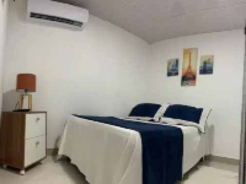 Malecon Cozy Private Room 6 Hotels in 