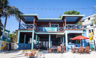 Sandbar Beachfront Hostel & Restaurant