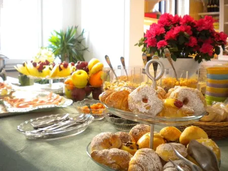 Palazzo Jannuzzi Relais Отели рядом с достопримечательностью «Bagni della Regina Giovanna»