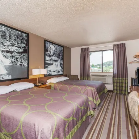 Super 8 by Wyndham Dunbar/Charleston Area