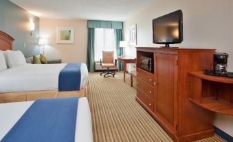 Holiday Inn Express & Suites Fredericksburg