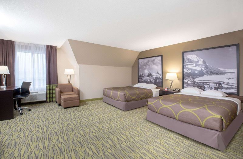 Super 8 by Wyndham Canmore