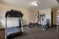 Quality Inn & Suites Warren Hotels in Warren