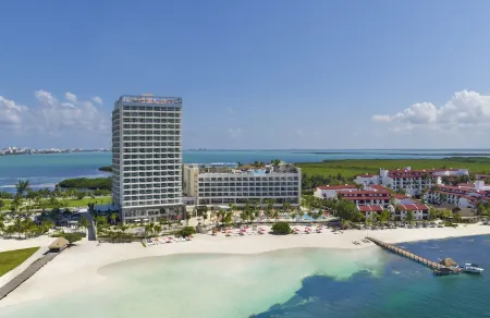 Breathless Cancun Soul Resort & Spa - Adults Only - All Inclusive Отели рядом с достопримечательностью «Плайя Тортугас»