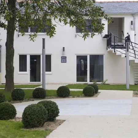 Aparthotel Adagio Access Nantes Viarme Отели рядом с достопримечательностью «Иль-де-Версаль»