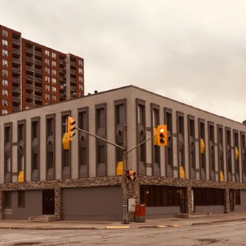 Quality Inn & Suites Downtown