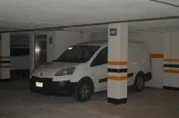 Hotel Posada del Virrey - parking