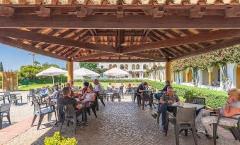 Golden Club Cabanas