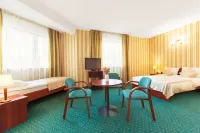Hotel Arkadia Hotels near Bunkier