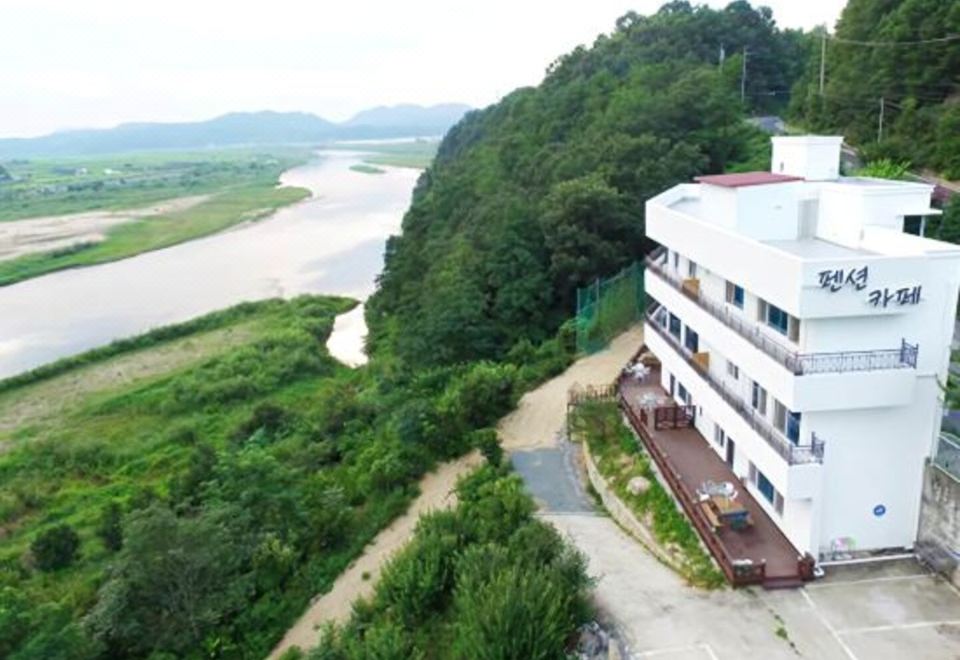 Andong River Sunset Pension - Housity