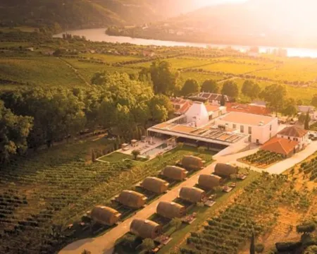 Quinta da Pacheca Hotels in Cambres