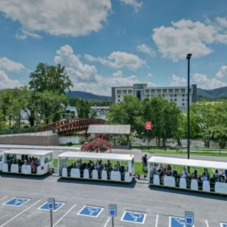 Holiday Inn & Suites PIGEON FORGE CONVENTION CENTER by IHG
