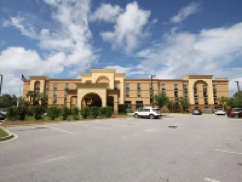 Hampton Inn & Suites Pensacola/Gulf Breeze Hotels in Santa Rosa County
