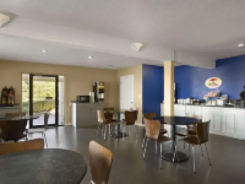 Quality Inn Crestview I-10 Eglin AFB Area Hotels in Crestview