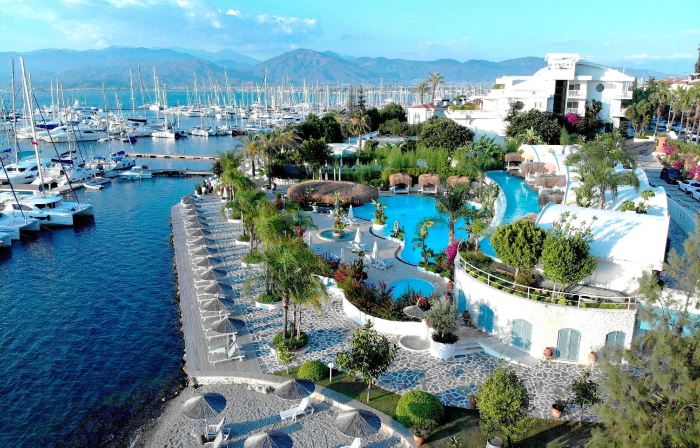 Yacht Classic Hotel - Boutique Class