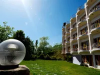 Swaasha Vista Hotels in Kausani