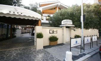 Villa Alba Boutique Hotel - Housity