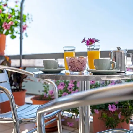 Lilia Hotel