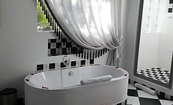 Duke & Duchess Boutique Hotel