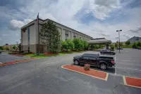 印第安納波利斯南歡朋酒店 - 停車場