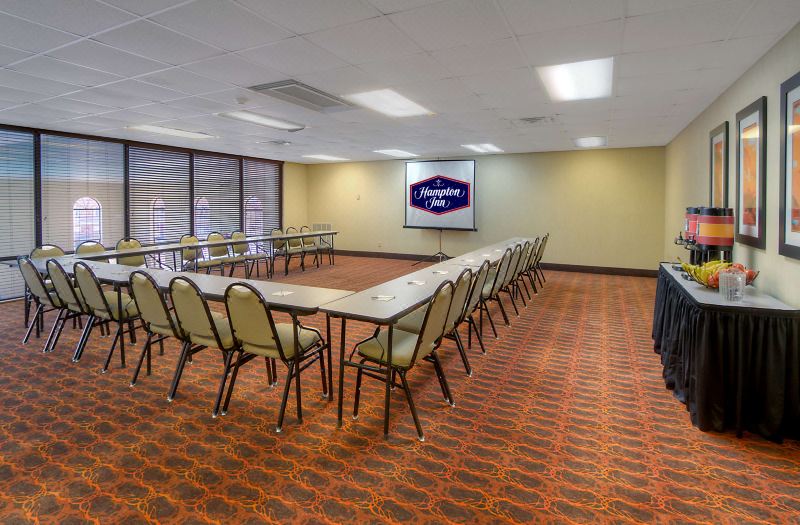Hampton Inn Russellville photo 5