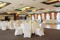 DoubleTree by Hilton Sighisoara - Cavaler - Parkplatz