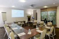 Comfort Aparthotel Bordeaux Bègles Arena Hotels in Begles