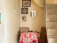 Sugih Waras Family Homestay Hotels in Junrejo
