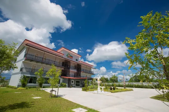 Phant at Thalang Service Apartment