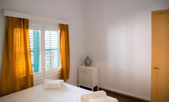 Guest House Ibiza - Hostel