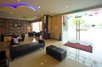 8 Days Boutique Hotel Impian Emas